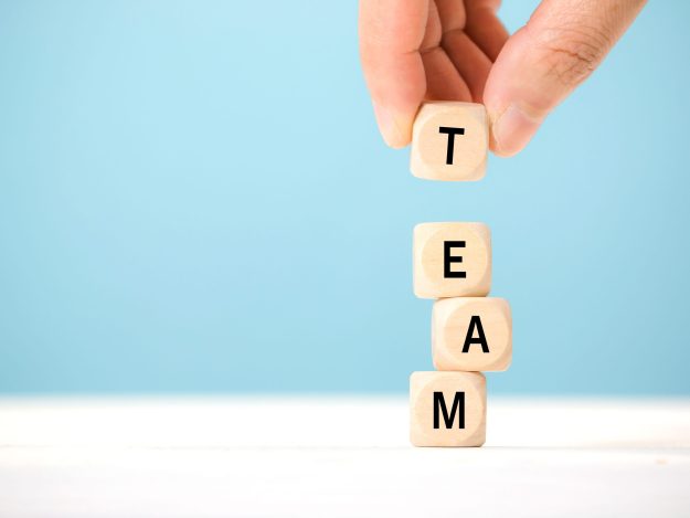 The 5 Powerful Essentials Of Building Your Extraordinary Team